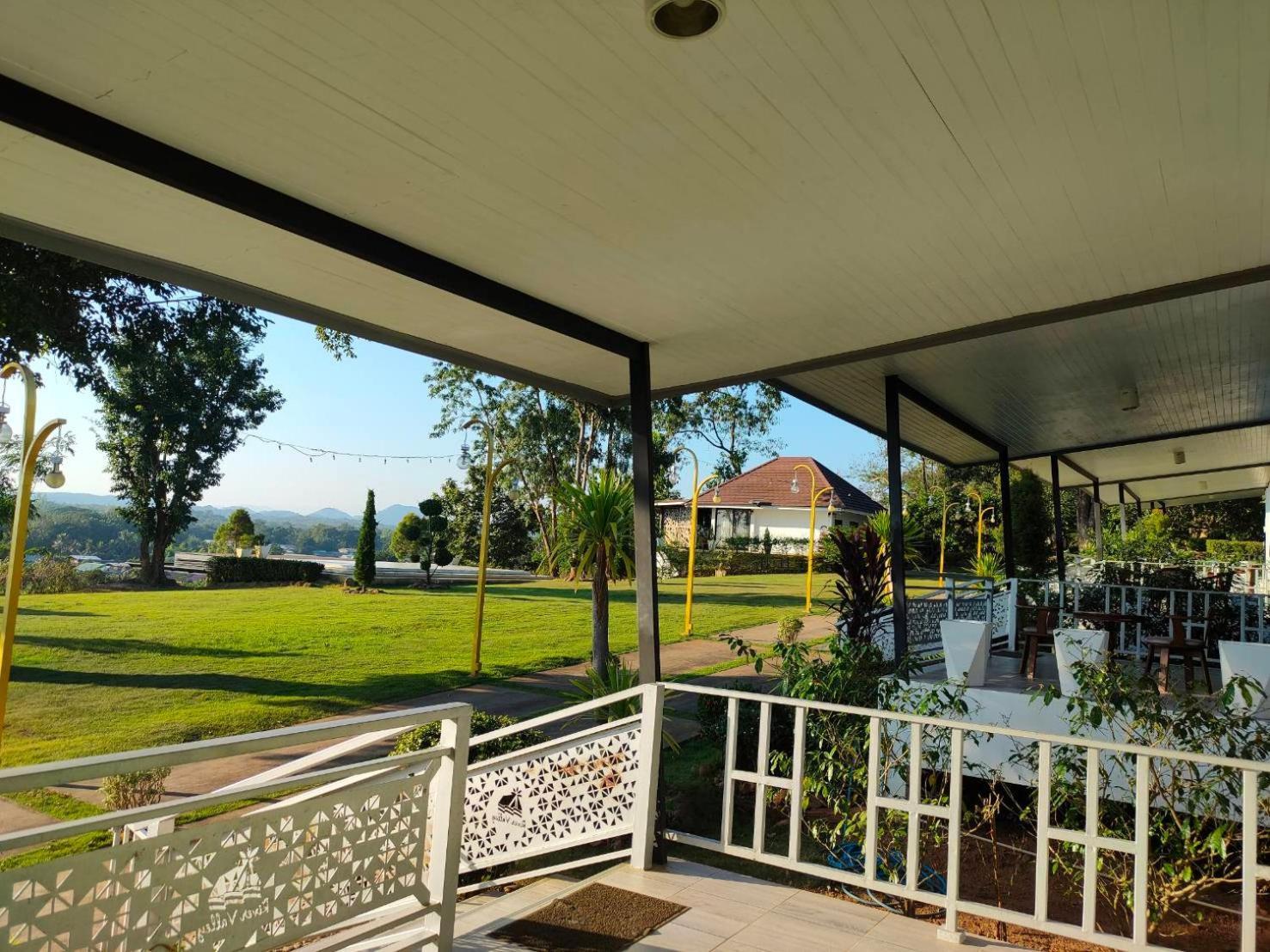 River Valley Resort แอทน่าน Exterior foto