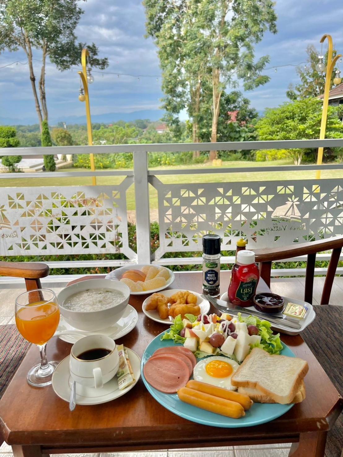 River Valley Resort แอทน่าน Exterior foto