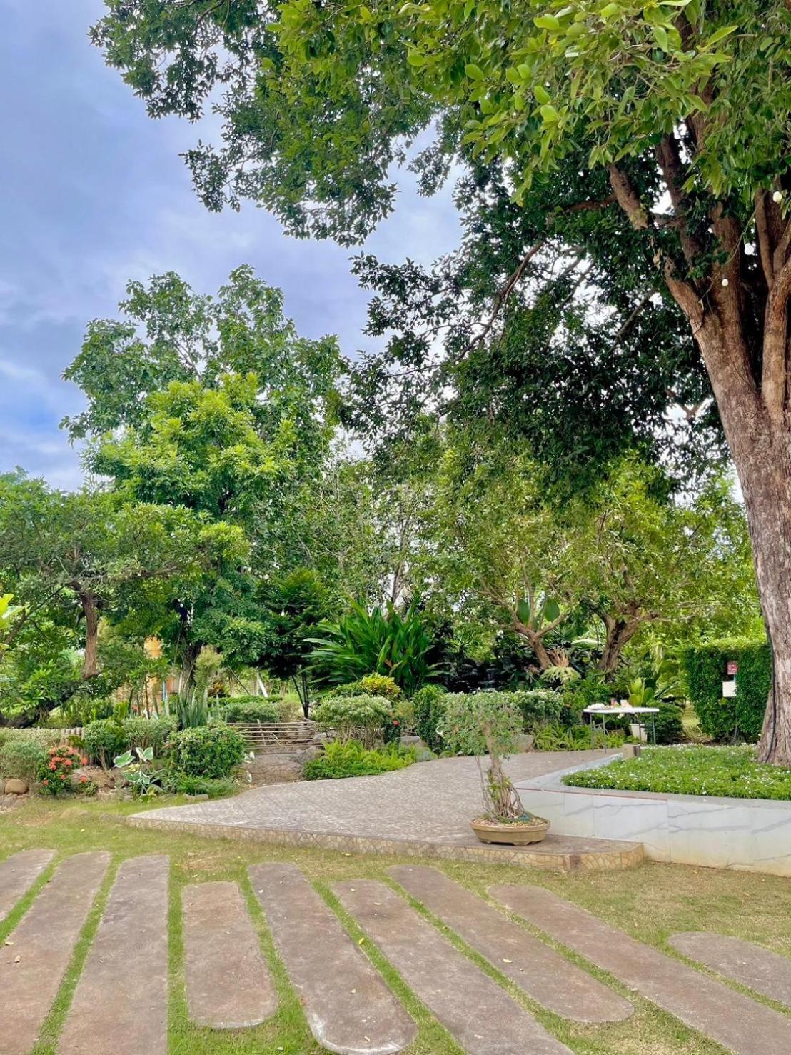 River Valley Resort แอทน่าน Exterior foto