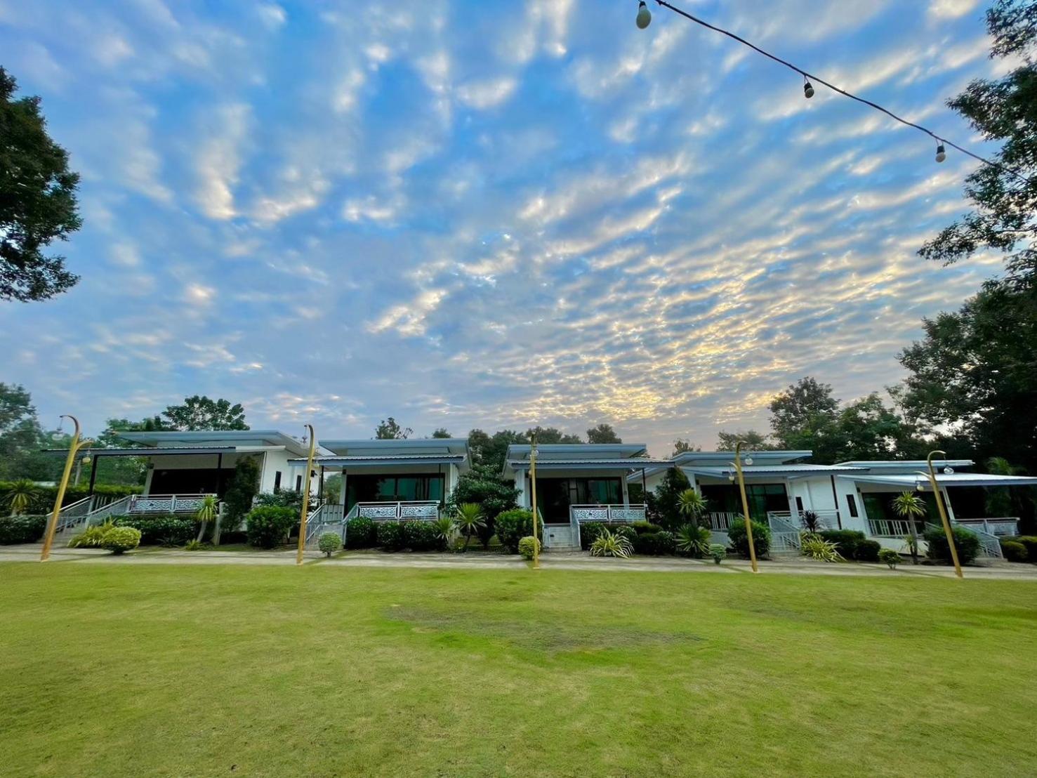 River Valley Resort แอทน่าน Exterior foto