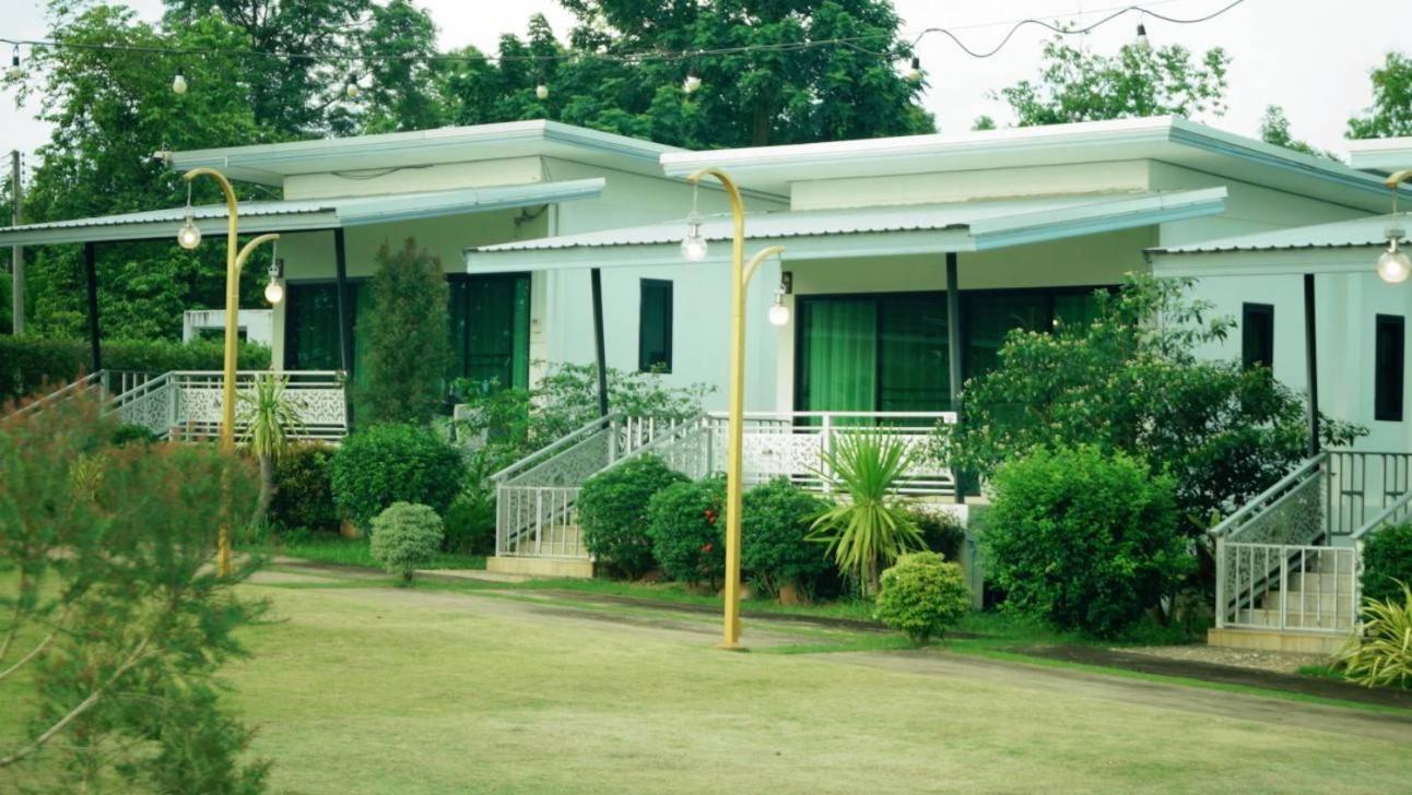 River Valley Resort แอทน่าน Exterior foto